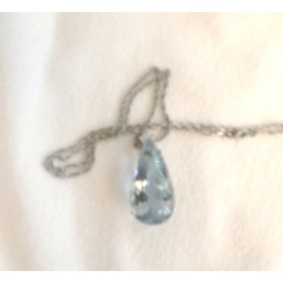 Natural Blue Topaz Pear shaped 30mm X 17MM Pendant 18" J Avery twisted chain - Picture 14 of 16
